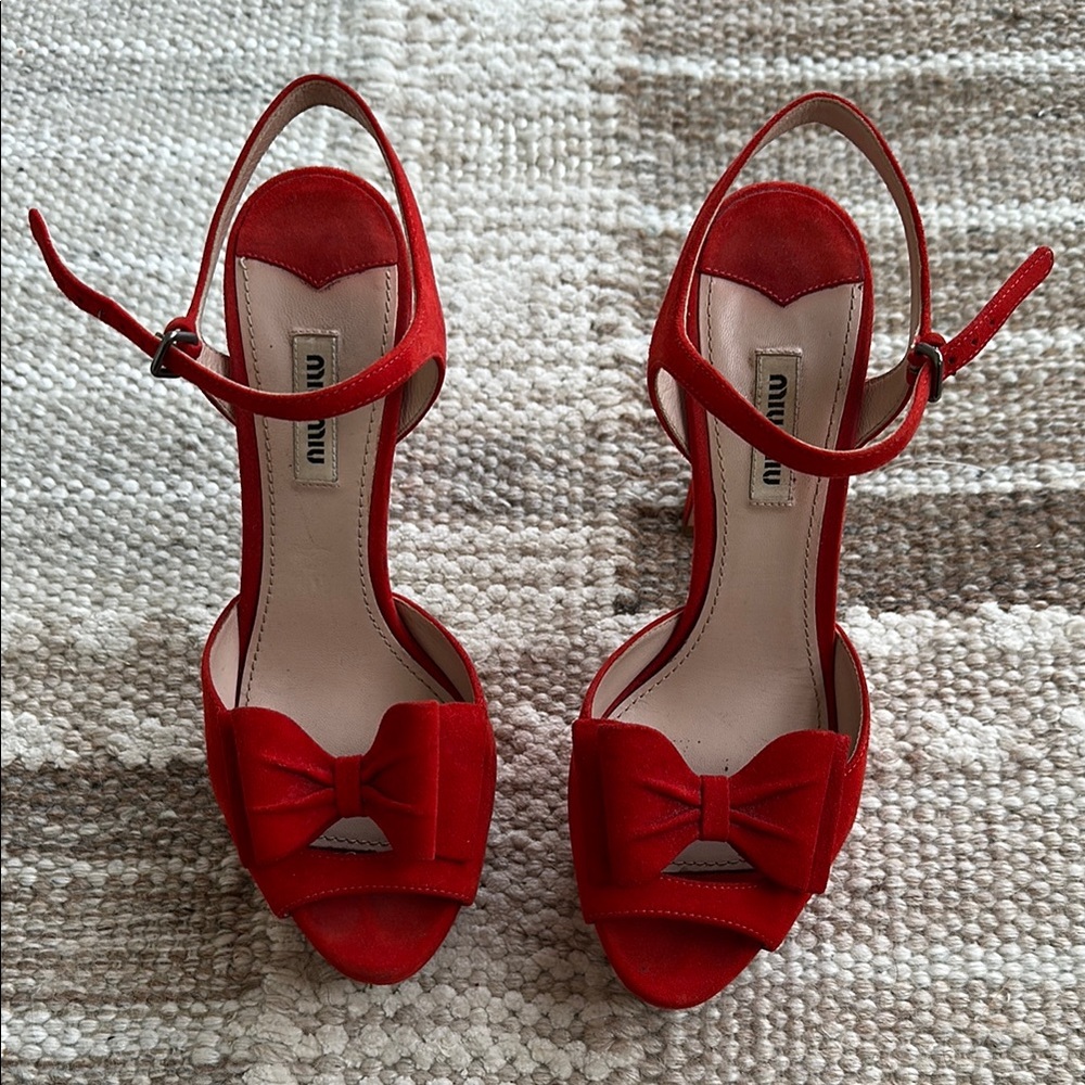 Miu Miu Red Heels with Bow Accent